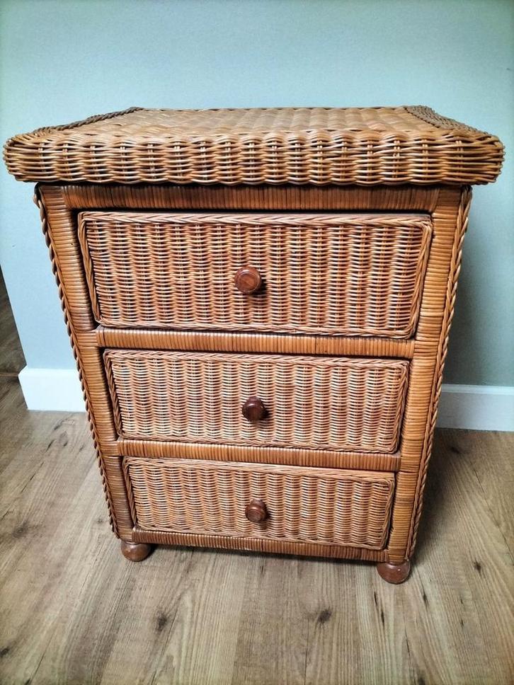 Rotan nachtkastje halkastje ladenkast, Huis en Inrichting, Kasten | Ladekasten, Zo goed als nieuw, Minder dan 100 cm, 50 tot 100 cm