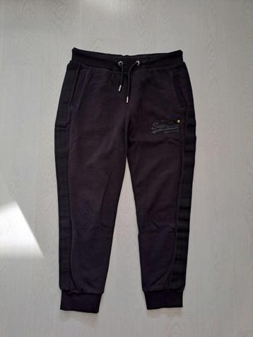 Superdry zwarte joggingbroek maat XL beschikbaar voor biedingen