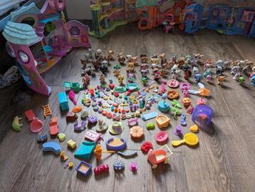 Littlest PetShop 6 huizen, meer dan 75 poppetjes.  beschikbaar voor biedingen