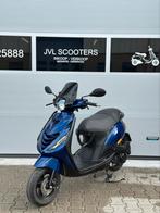 Piaggio zip 50cc 3v 4t 2022 Brom, Fietsen en Brommers, Ophalen, Maximaal 45 km/u, Zip, Zo goed als nieuw