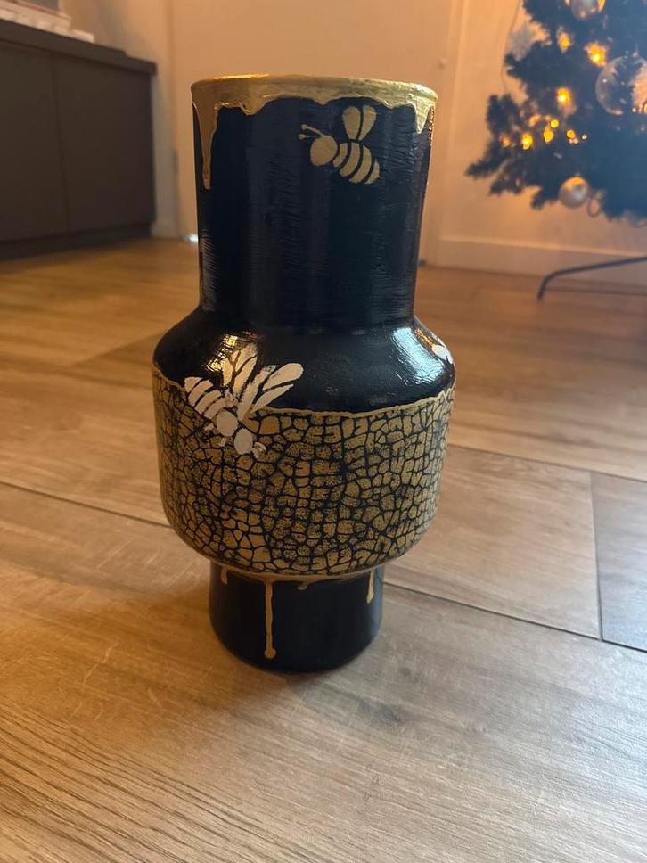 Unieke handgeschilderde vaas, Huis en Inrichting, Woonaccessoires | Vazen, Gebruikt, Zwart, Minder dan 50 cm, Overige materialen