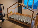 Vipack Dallas Kinderbed - Huisbed 90x200, Ophalen, 85 tot 100 cm, Zo goed als nieuw, Lattenbodem