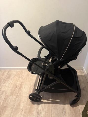 Kinderwagen beschikbaar voor biedingen