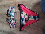 Fleurige bikini  hunkemöller, Kleding | Dames, Hunkemöller, Ophalen of Verzenden, Zo goed als nieuw, Bikini