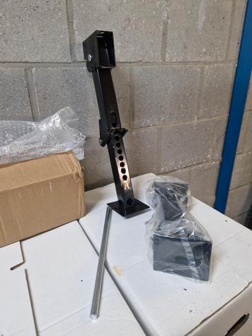 Uitzetbaar / inklapbaar Aanhanger Poten - Steunpoten beschikbaar voor biedingen