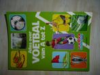 informatieboek voetbal van a tot z  z.g.a.n., Ophalen of Verzenden, Zo goed als nieuw, Non-fictie