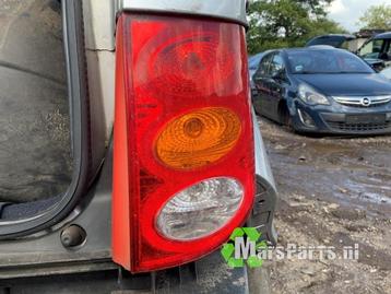 Achterlicht rechts van een Peugeot 1007 beschikbaar voor biedingen
