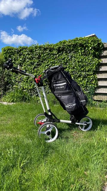 Wilson Staff golftas NEXUS voor op trolley (cartbag) beschikbaar voor biedingen
