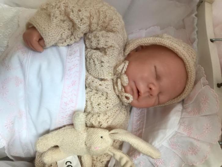 handgemaakte pop van nel de man  55 cm, Verzamelen, Poppen, Zo goed als nieuw, Pop, Levensecht of Reborn, Ophalen of Verzenden