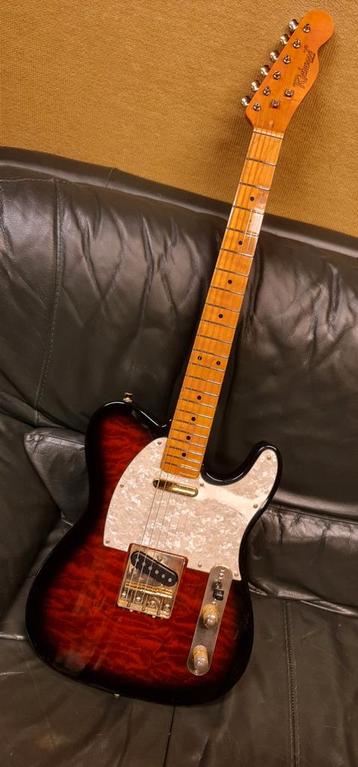 RICHWOOD TELECASTER DE LUXE GOLDEN LOGO QUILT MAPLE 2001 beschikbaar voor biedingen
