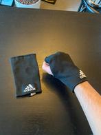 Adidas Boksbinnenhandschoenen maat M, Sport en Fitness, Boksen, Ophalen of Verzenden, Zo goed als nieuw, Boksbinnenhandschoenen