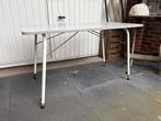 Vintage Campingtafel - In hoogte verstelbaar, Caravans en Kamperen, Kampeermeubelen, Ophalen of Verzenden, Gebruikt, Campingtafel