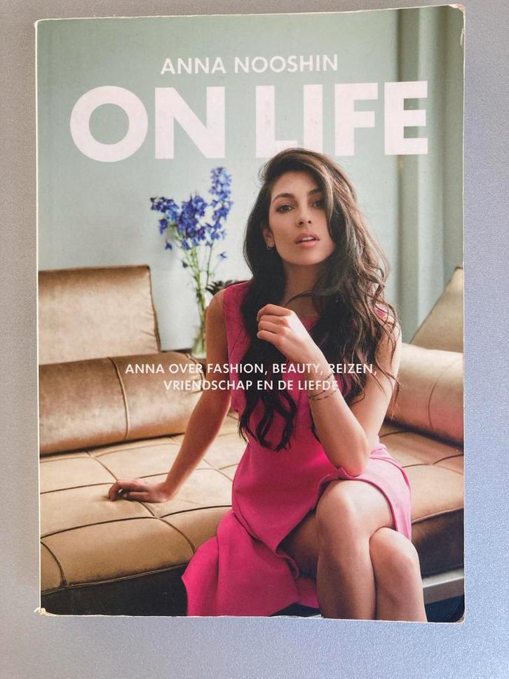 Anna Nooshin - On Life, Boeken, Mode, Zo goed als nieuw, Mode algemeen, Ophalen of Verzenden