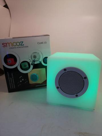 Smooz Cube 15 Bluetooth Speaker met Licht beschikbaar voor biedingen