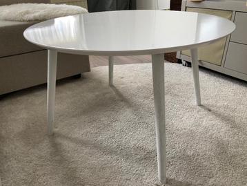 Salontafel beschikbaar voor biedingen