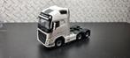 WSI white line Volvo Fh5 XL 6x2, Ophalen of Verzenden, Zo goed als nieuw, Bus of Vrachtwagen, Wsi