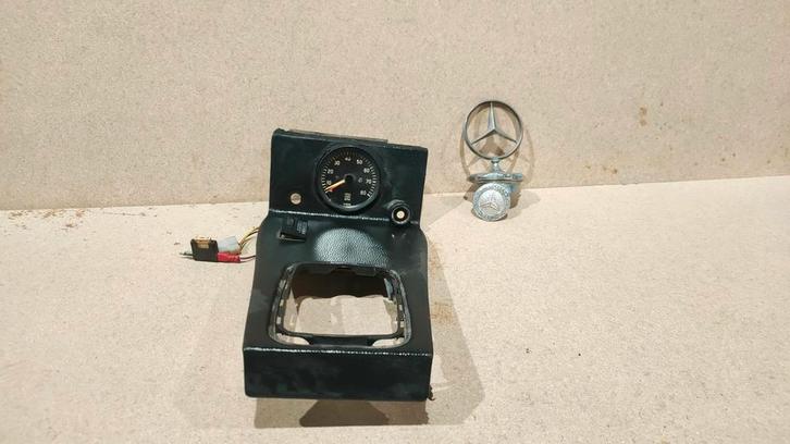 Mercedes W114/W115 middenconsole afdekplaat met lpg switch, Auto-onderdelen, Dashboard en Schakelaars, Mercedes-Benz, Gebruikt