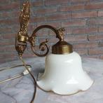 Wandlamp, schemerlamp, glazen kap, messing wandsteun, Huis en Inrichting, Ophalen of Verzenden, Zo goed als nieuw, Glas