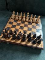 Schaakspel hout gesneden, Een of twee spelers, Ophalen of Verzenden, Zo goed als nieuw