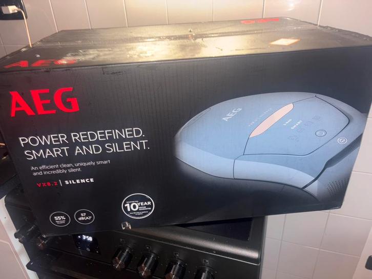 AEG VX82-1-2MG, Witgoed en Apparatuur, Stofzuigers, Nieuw, Stofzuiger, Minder dan 1200 watt, Stofzak, Ophalen