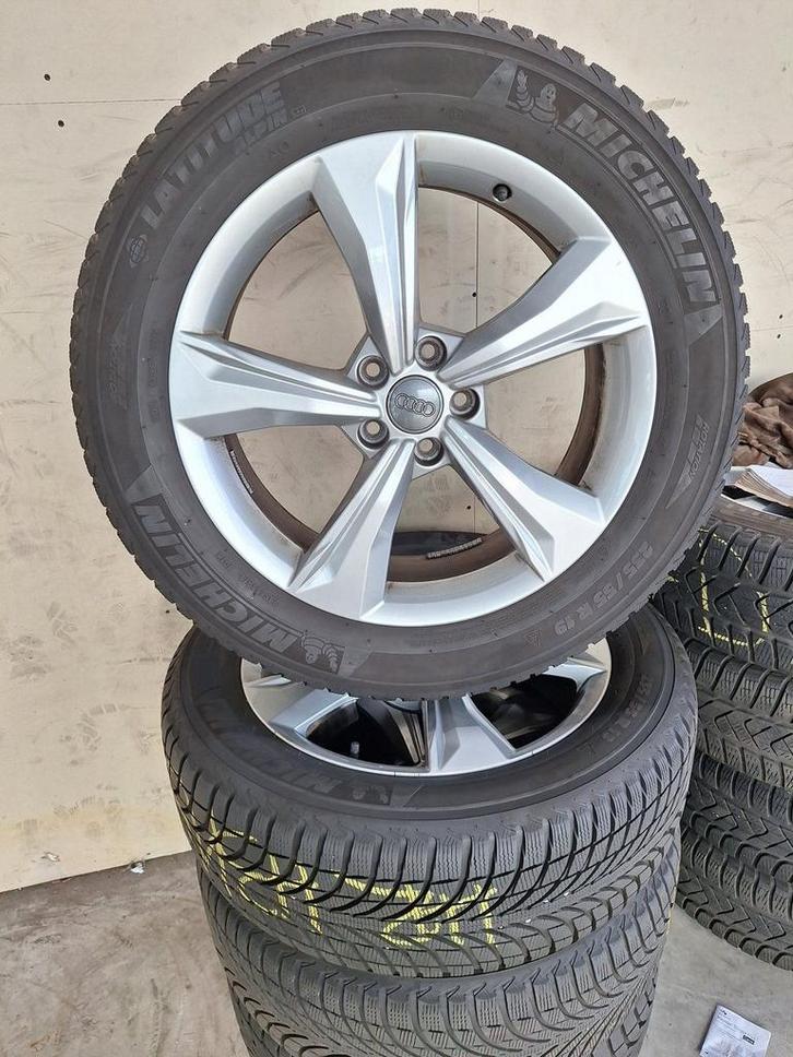 Audi Q5 Winterset 19 Inch Origineel, Auto-onderdelen, Banden en Velgen, Banden en Velgen, Winterbanden, 17 inch, 235 mm, Personenwagen