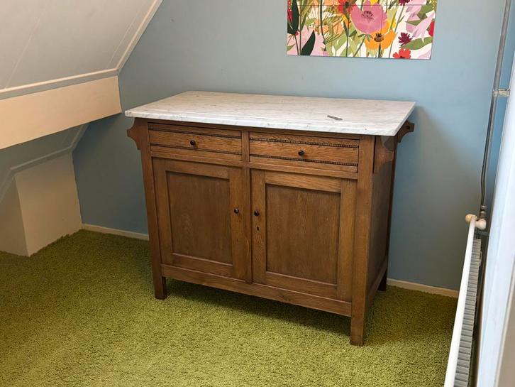 Oude commode met mooi marmer blad, Kinderen en Baby's, Kinderkamer | Commodes en Kasten, Gebruikt, Commode, 90 tot 105 cm, 100 cm of meer