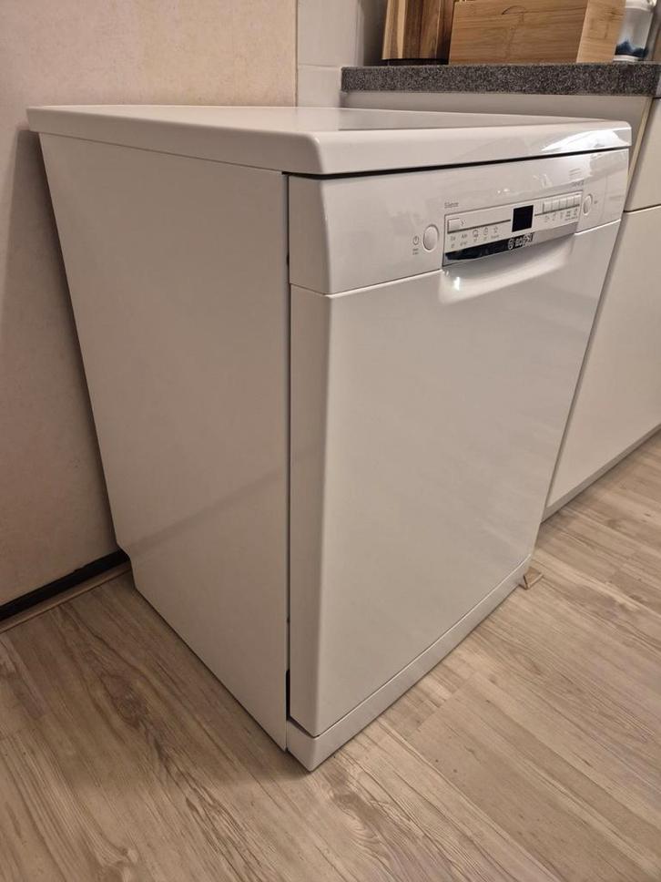 Vaatwasser/dishwasher vrijstaand/freestanding 2.5 jaar oud, Witgoed en Apparatuur, Vaatwasmachines, Zo goed als nieuw, Vrijstaand