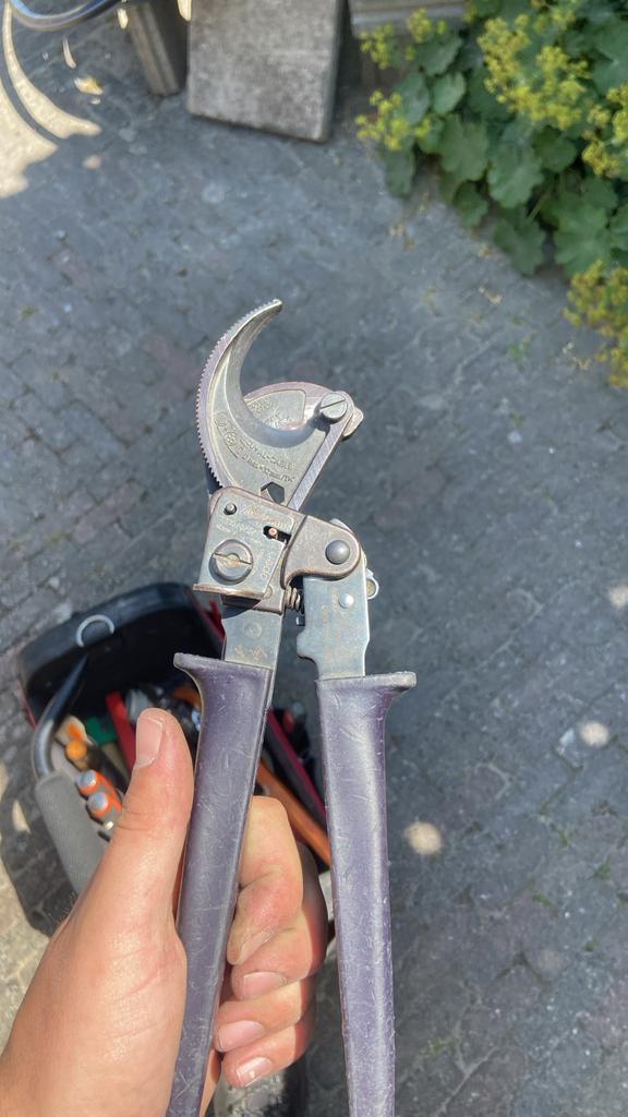 Kabelschaar  Gereedschap, Doe-het-zelf en Verbouw, Gereedschap | Handgereedschap, Gebruikt, Ophalen of Verzenden