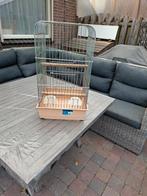 Papegaaienkooi gebruikt,40 x 40 x 75 hoog,beige bak gelijmd, Dieren en Toebehoren, Ophalen, Gebruikt, Metaal, Vogelkooi
