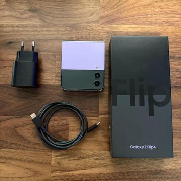 Samsung Galaxy Z Flip 4 | ZGAN | Paars | 128 GB beschikbaar voor biedingen