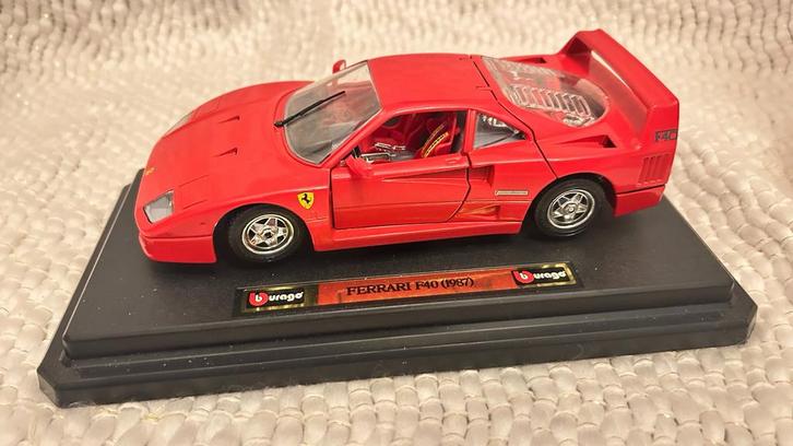 Ferrari F40 (1987) 1:24 BBURAGO Modelauto, Hobby en Vrije tijd, Modelauto's | 1:24, Gebruikt, Auto, Bburago, Ophalen of Verzenden