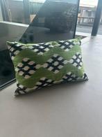 Luxe ikat kussen 40x60, Ophalen of Verzenden, Zo goed als nieuw, Groen, Rechthoekig