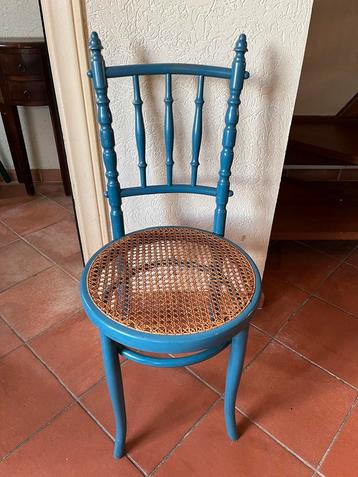 Fischel Stoel - Blauw met Rotan Zitting beschikbaar voor biedingen
