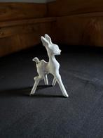 Klein plastiek/beeldje van een hertje Mobach., Verzenden