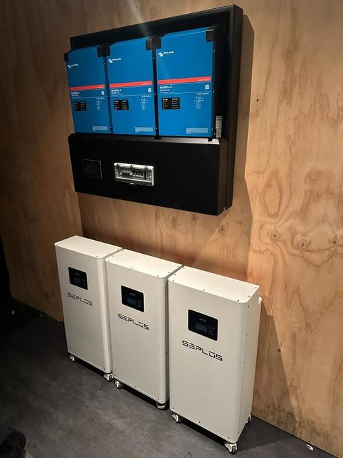 Victron ESS 3fase 24KVA (19.2KW)omvormvermogen, 49.5kwh accu, Doe-het-zelf en Verbouw, Zonnepanelen en Toebehoren, Nieuw, Compleet systeem