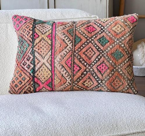17-Fatima Boujaad kussen 100% wol nieuw!, Huis en Inrichting, Woonaccessoires | Kussens, Nieuw, Vierkant, Ophalen of Verzenden