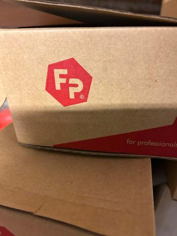 Fastenerpoint Schroeven - 6 dozen (600 stuks) beschikbaar voor biedingen