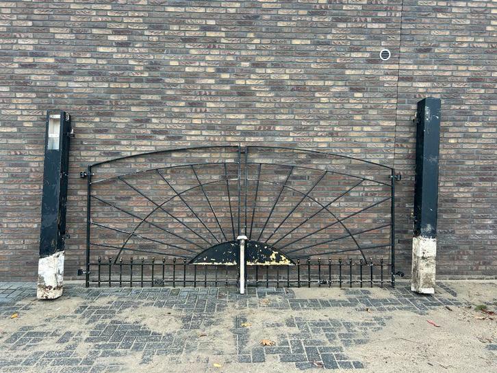 Sier Hekwerk 26m met Poort / hek, Tuin en Terras, Tuinpoorten, Gebruikt, Draaipoort, IJzer, 150 tot 200 cm, 200 cm of meer, Ophalen