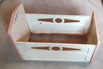 Oud handgemaakt Kinder Poppen bed van hout Circa 1950, Antiek en Kunst, Ophalen