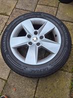 Skoda 16 inch velgen met banden 205/55 R16, Auto-onderdelen, Banden en Velgen, Ophalen, Gebruikt, 16 inch, Banden en Velgen
