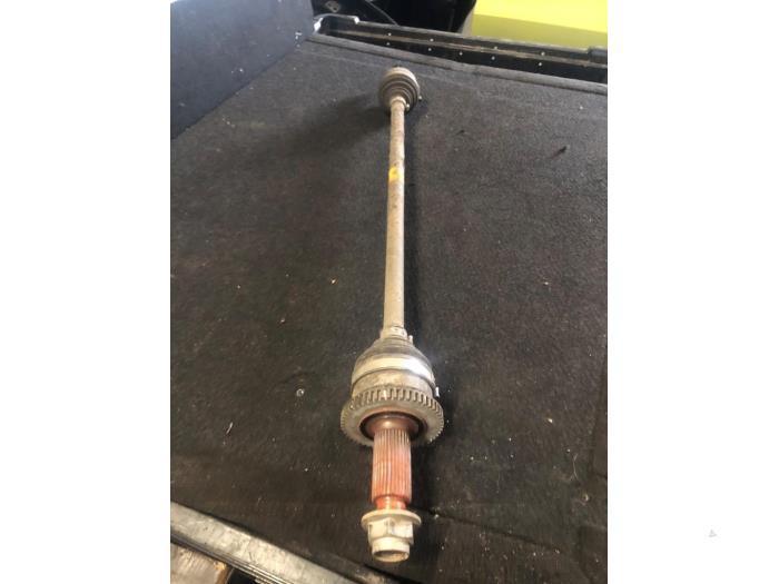 Aandrijfas rechts-achter van een Kia Sorento, Auto-onderdelen, Remmen en Aandrijving, Kia, Gebruikt, 3 maanden garantie