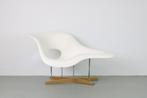 Vitra La Chaise Lounge chair, wit - eiken, Ophalen, Minder dan 75 cm, Zo goed als nieuw, Metaal