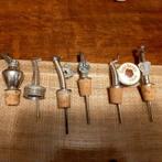 schenkdoppen en flessenopeners, Ophalen