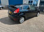 Ford Fiësta 1.0 74KW/100PK 5D 2014 Zwart, Auto's, Voorwielaandrijving, Stof, Zwart, USB