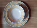 1 plat bord, 2 boterham bordjes en 4 schaaltje., Ophalen of Verzenden, Gebruikt