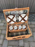 Luxe rieten picknickmand - nieuw, Hobby en Vrije tijd, Picknickmanden, Ophalen, Nieuw