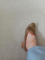 Vera Cucio suede instappers mt  40, Kleding | Dames, Schoenen, Ophalen of Verzenden, Zo goed als nieuw, Oranje, Instappers