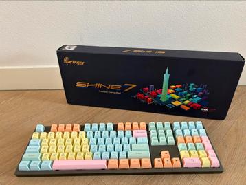 Ducky Shine 7 Cherry MX Brown beschikbaar voor biedingen
