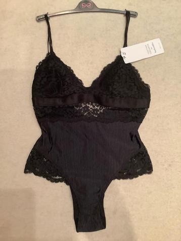 Hunkemöller dames padded body, maat XS. Nieuw beschikbaar voor biedingen