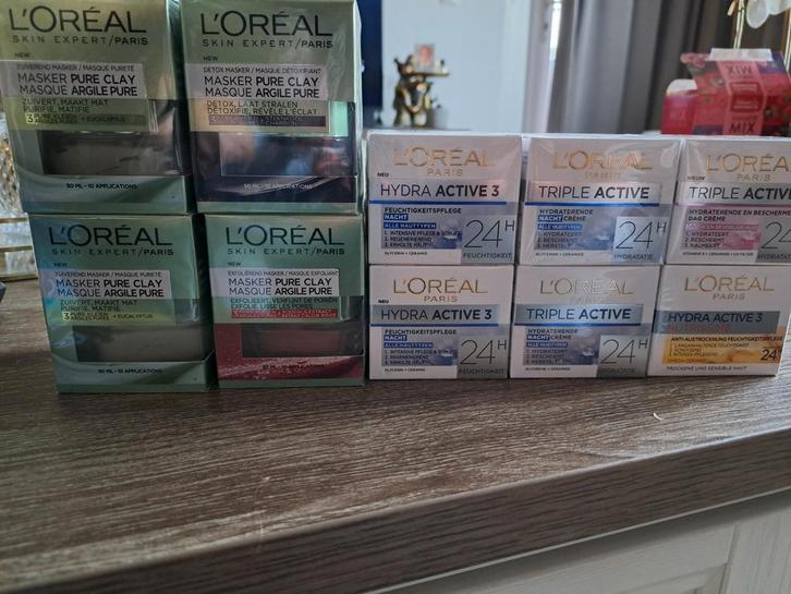 L'Oréal paris dagcrème 24h en maskers, Sieraden, Tassen en Uiterlijk, Uiterlijk | Gezichtsverzorging, Nieuw, Gehele gezicht, Ophalen of Verzenden